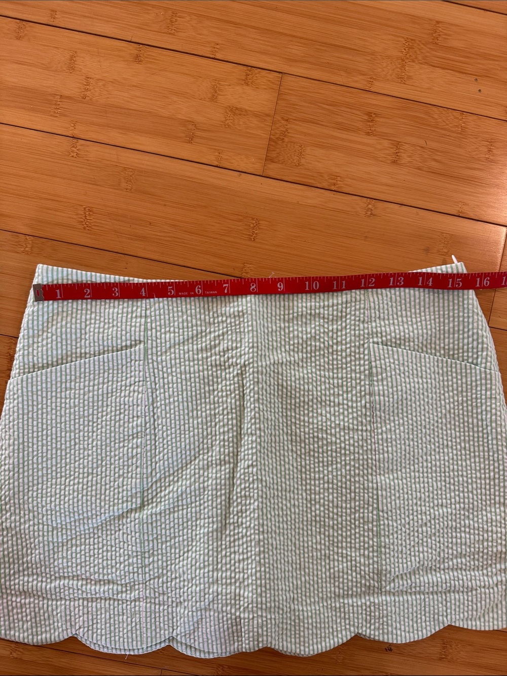 Lilly Pulitzer Light Green Seersucker Scalloped Skort - Picture 2 of 6